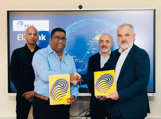 Doric Ramlakhan from Telesur and Diego Matas from EllaLink sign letter of intent in Suriname